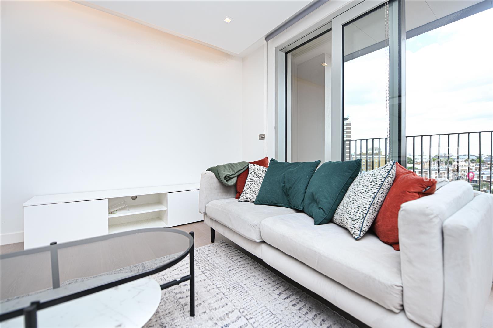 1 bed property in 287 Edgware Road, London